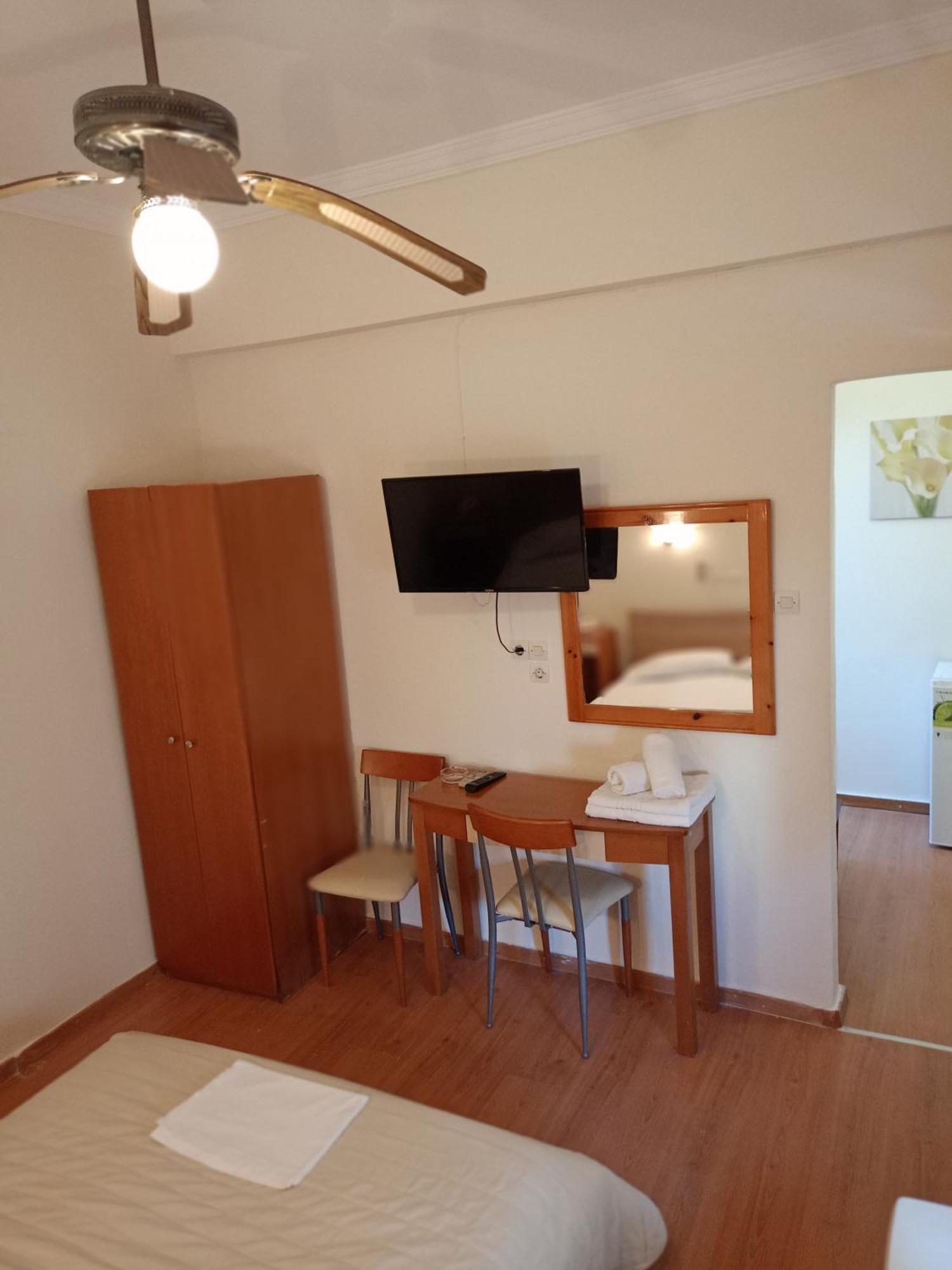 Efstratios Hotel Loutra Edipsou  Room photo