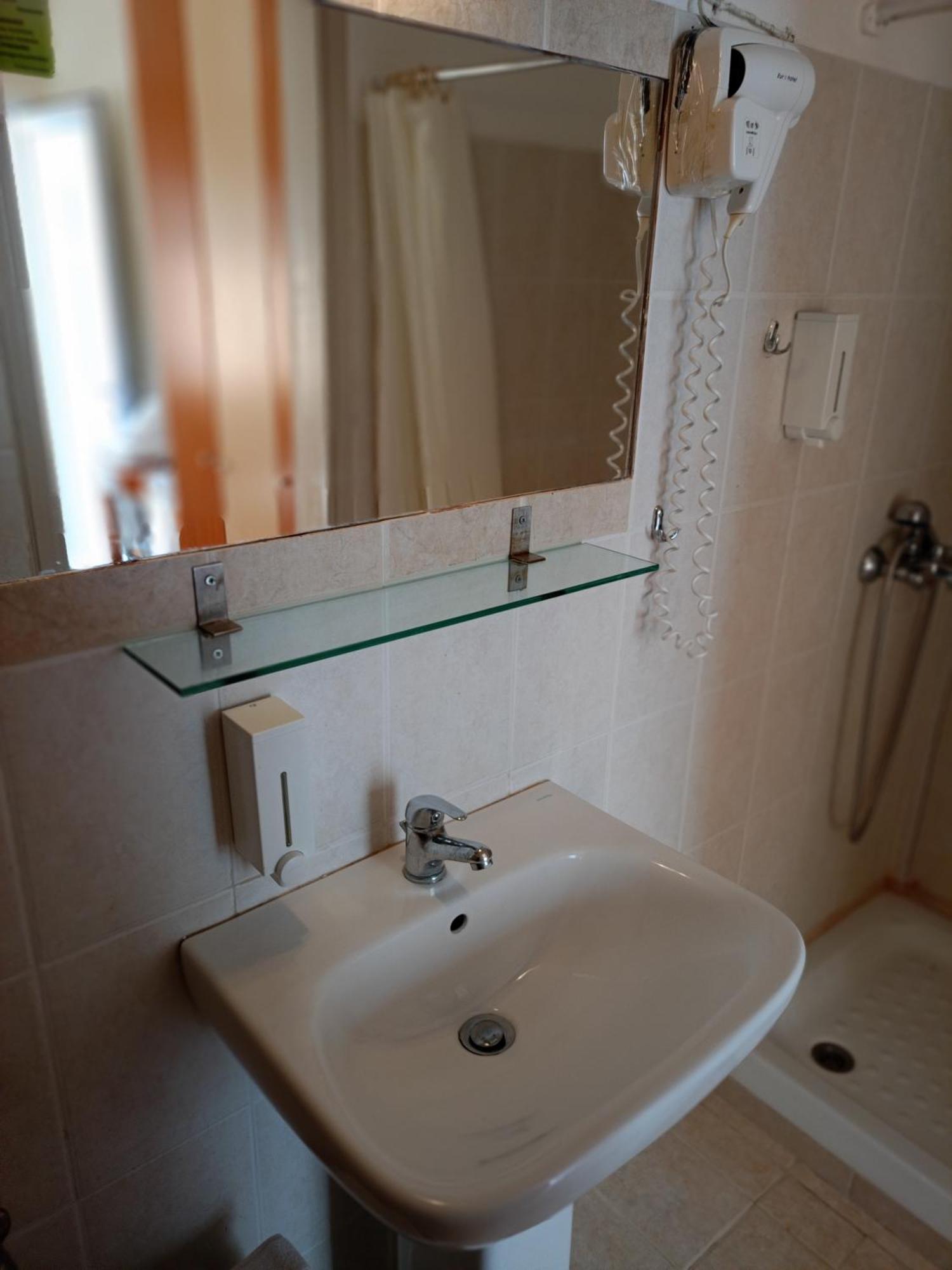 Efstratios Hotel Loutra Edipsou  Room photo